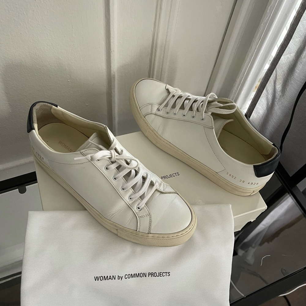 Women by Common Projects Achilles lace-up sneakers size 39